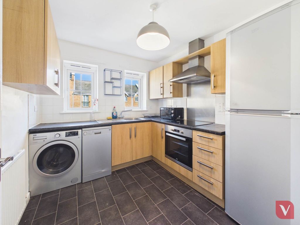 Additional image 3 of 2 bed flat for saleRussett Way, Dunstable LU5