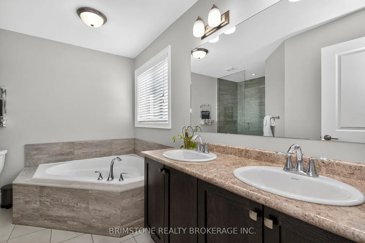 Additional image 5 of 15 Lowry Court