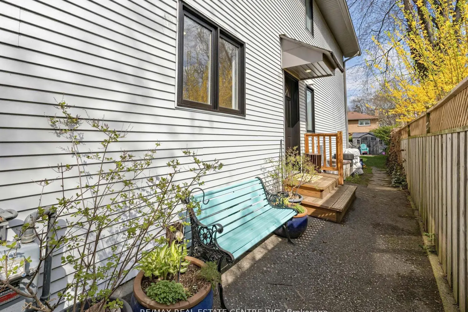 Additional image 11 of 592 Montbeck Crescent