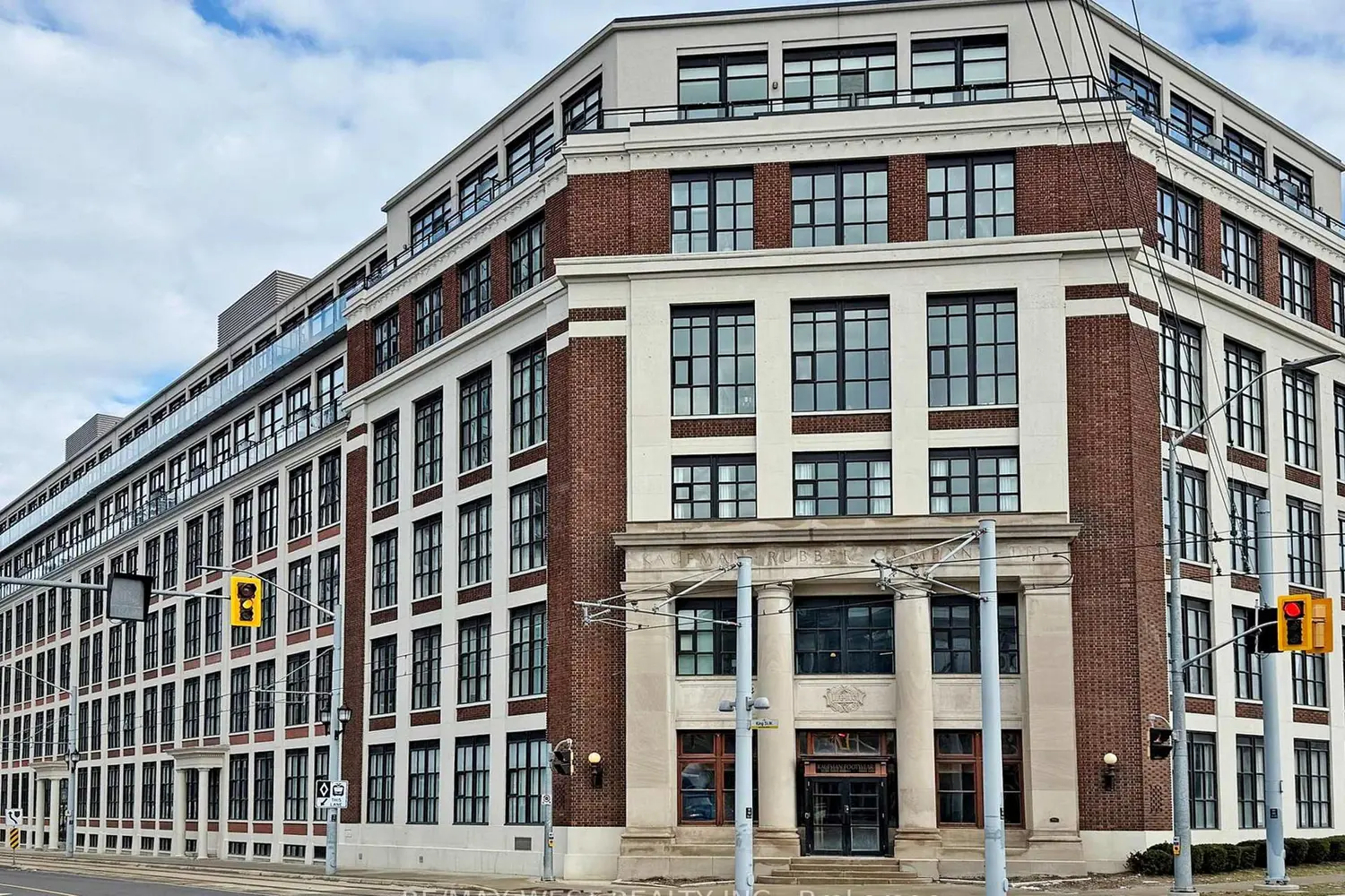 410 King Street 207