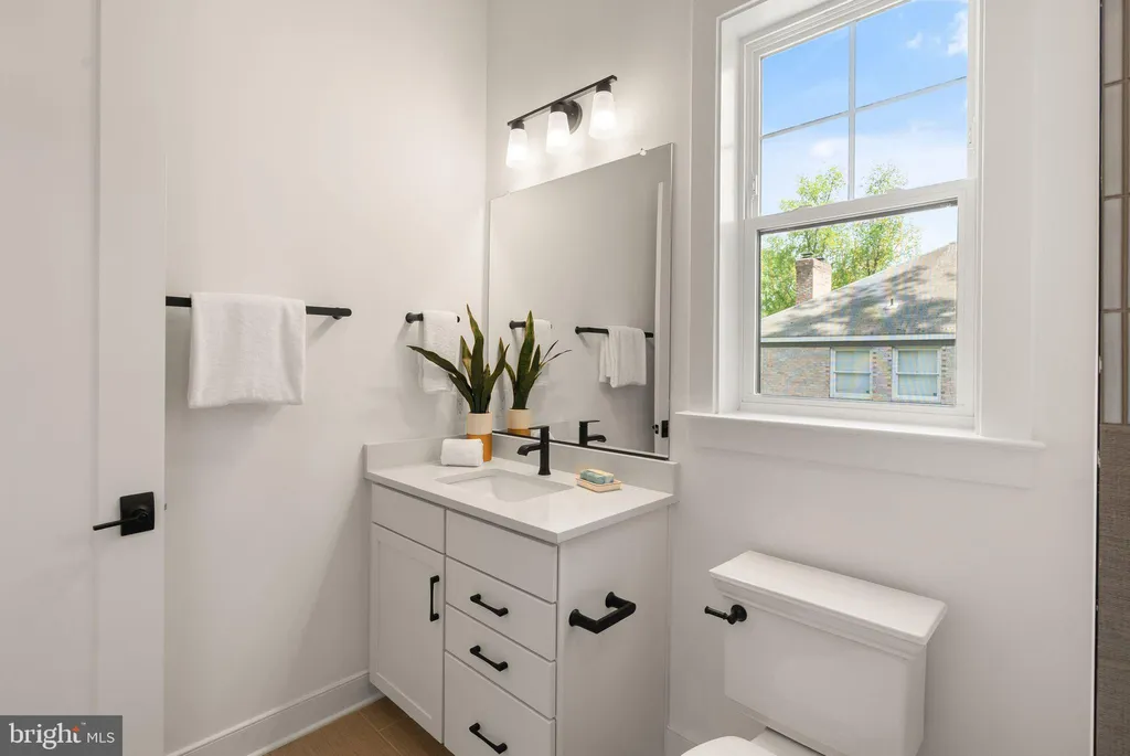 7207 Barnett Road, Bethesda, MD 20817