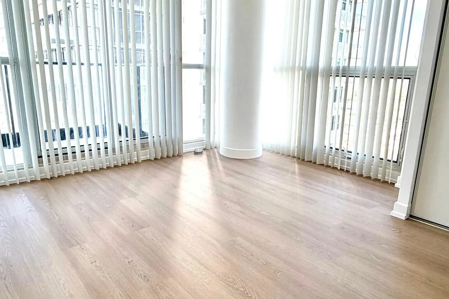 Additional image 11 of 29 Singer Court 2109