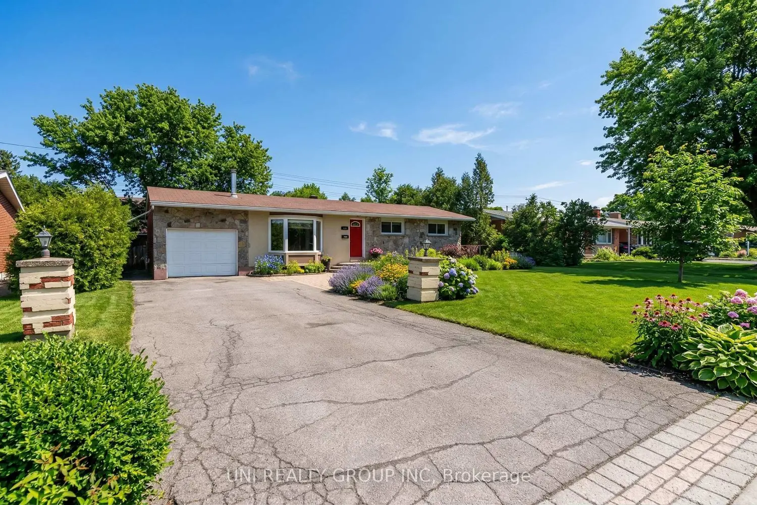 17 Forest Park Avenue