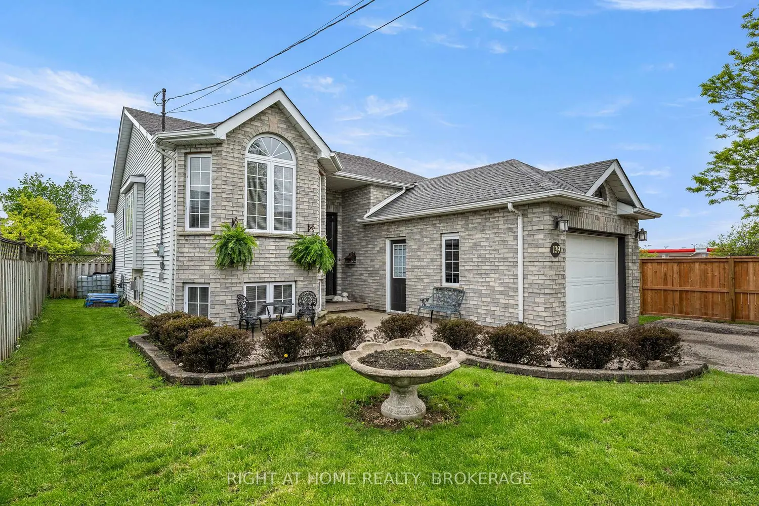 139 Quaker Road photo 3