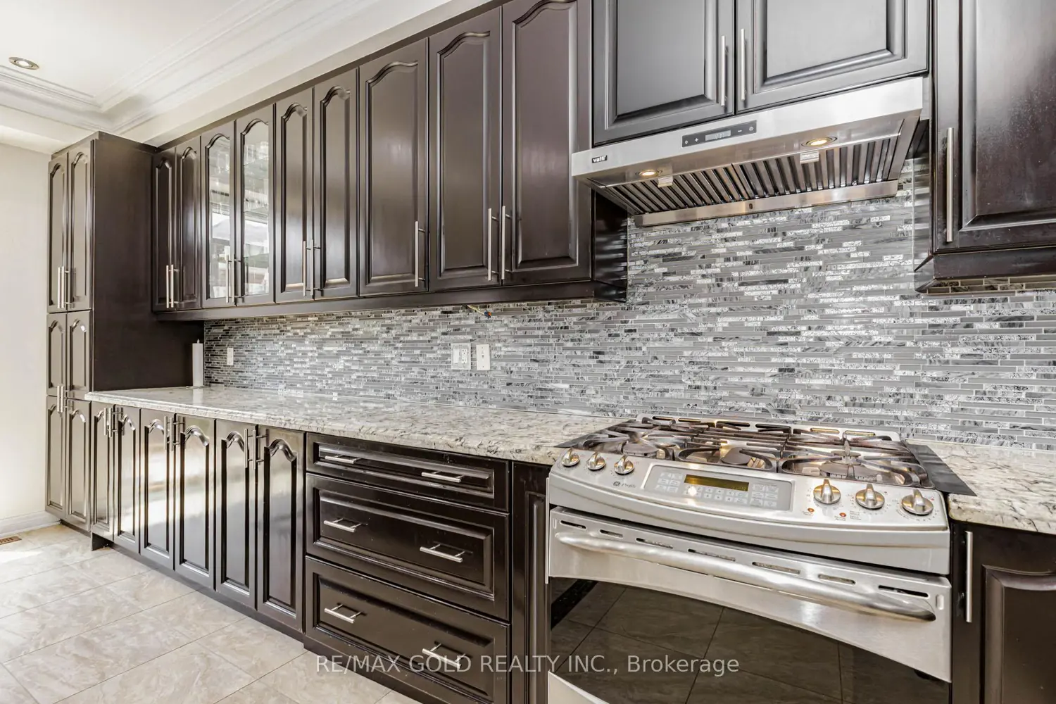 Additional image 12 of 548 Fernforest Drive