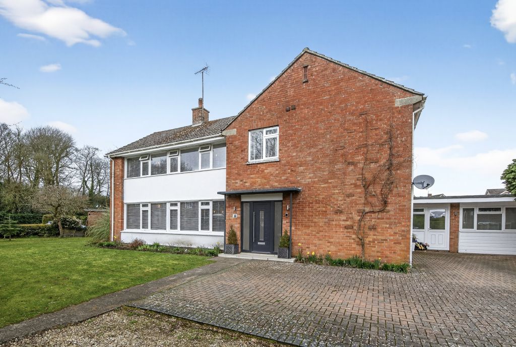 6 bed detached house for saleBroadleas Road, Devizes SN10 photo 2