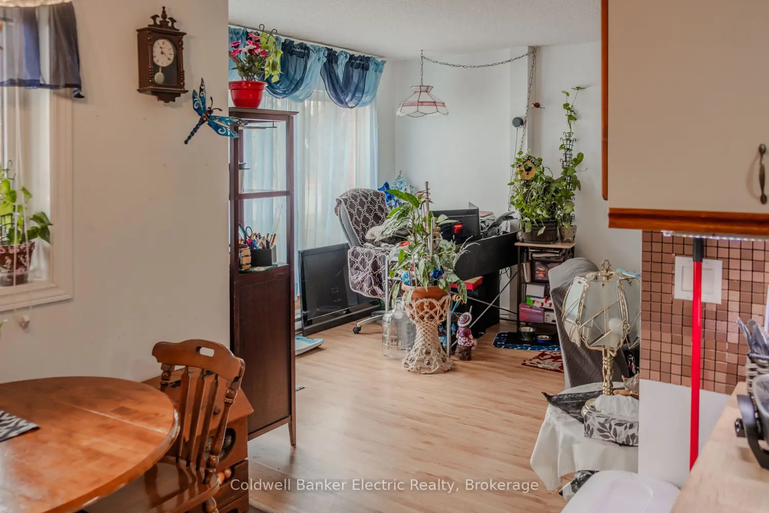 2185 Walker Avenue 105 photo 4
