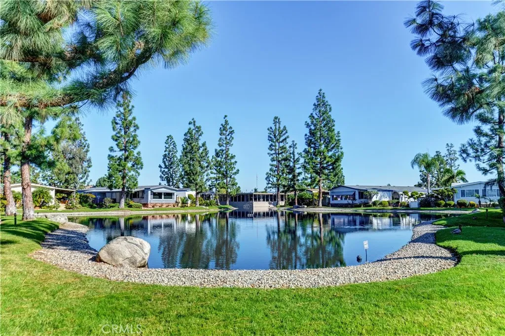 2201 Lake View Dr Unit 20, La Habra, CA 90631