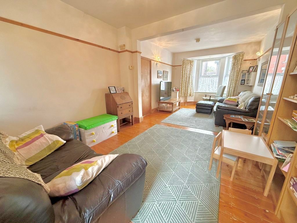 Additional image 5 of 4 bed semi-detached house for saleKirby Road, Dunstable LU6