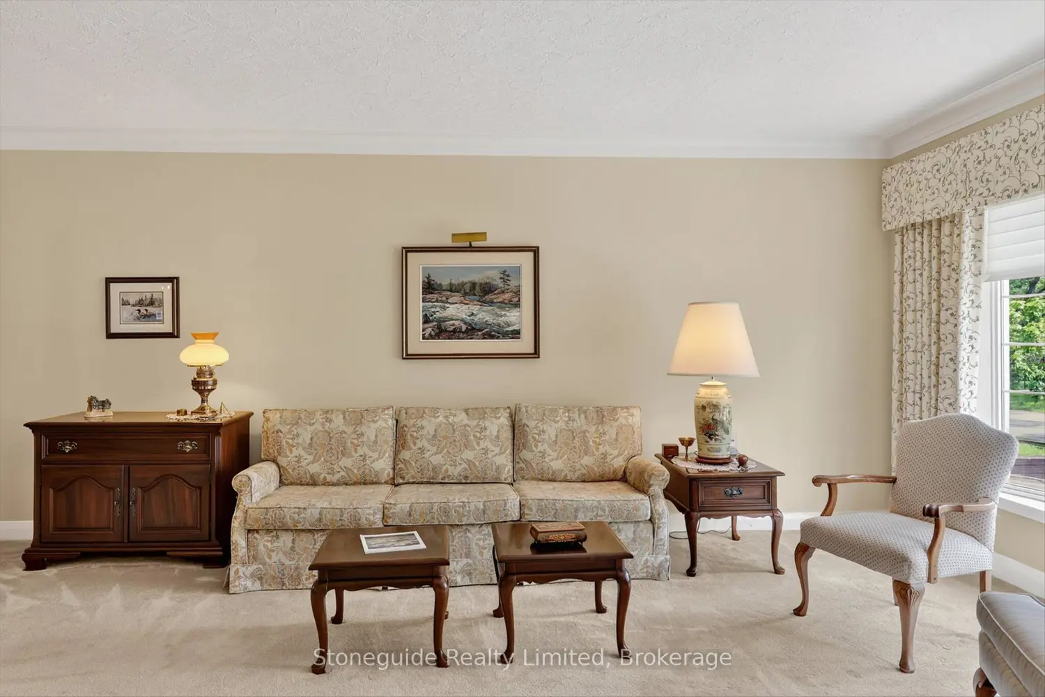 1491 Windermere Avenue photo 4