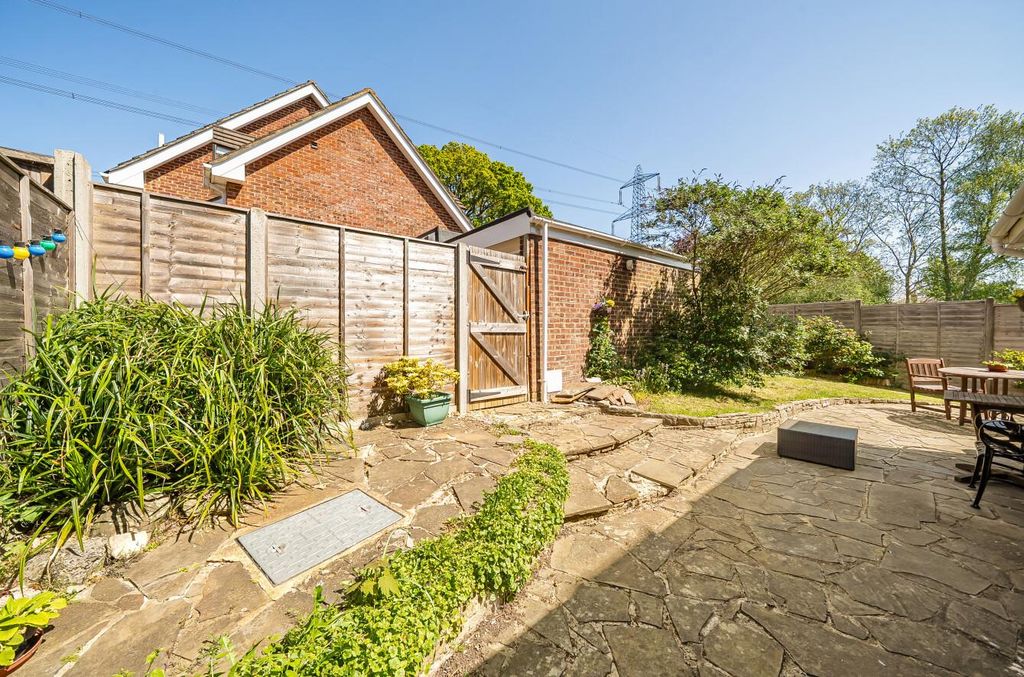 Additional image 18 of 3 bed semi-detached house for saleBirch Grove, Boyatt Wood, Eastleigh SO50