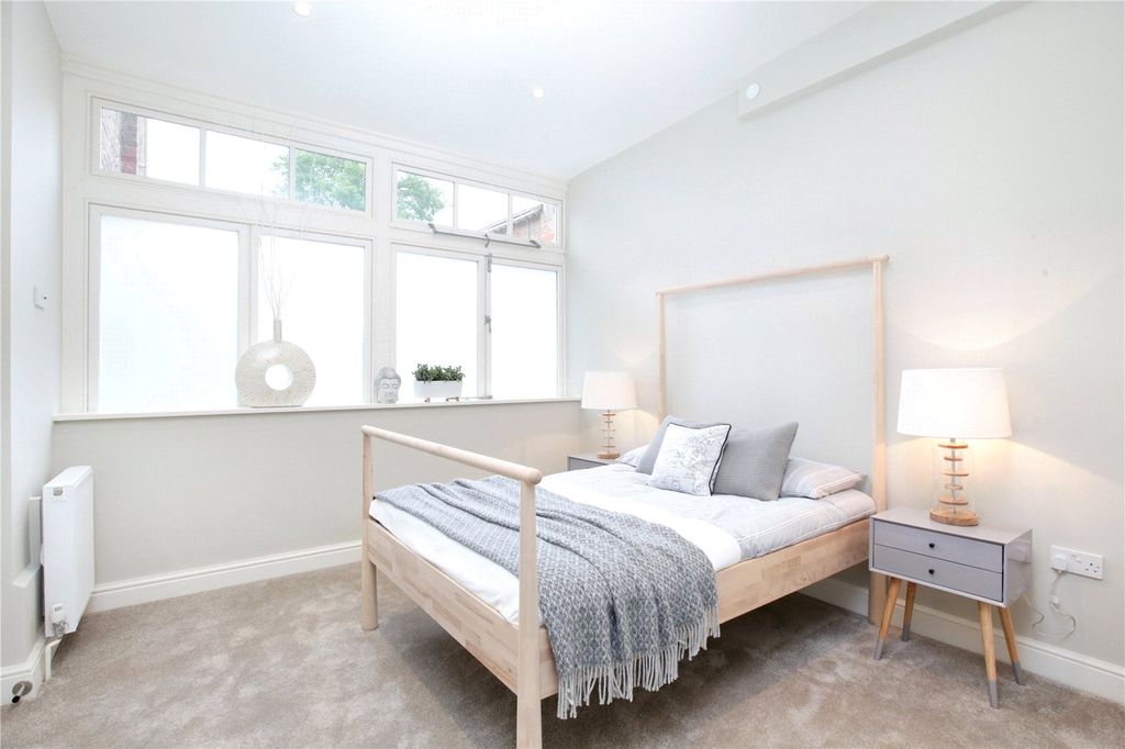 Additional image 12 of 3 bed flat for saleStratton House, 59-60 High West Street, Dorchester, Dorset DT1
