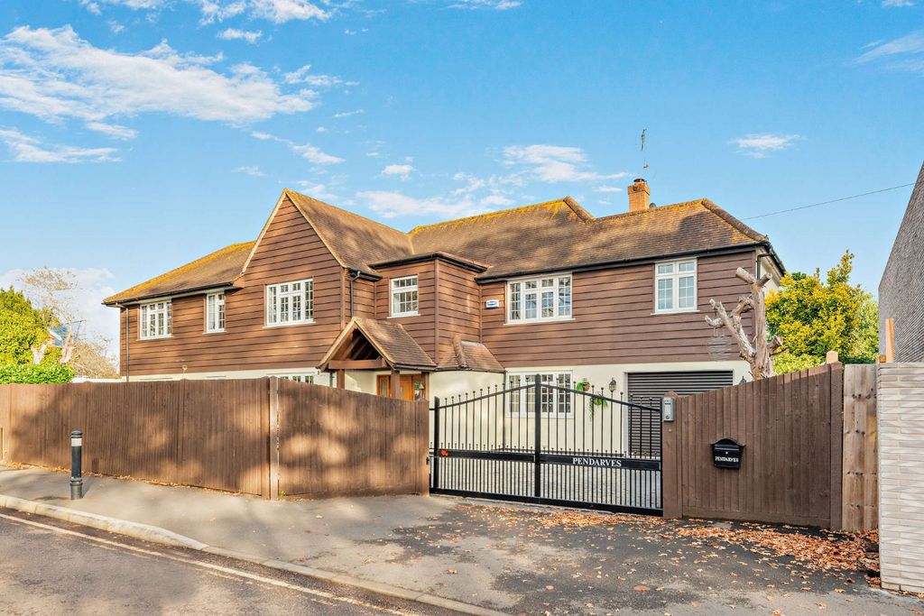 Additional image 19 of 4 bed detached house for saleBagshot Road, Englefield Green, Egham, Surrey TW20