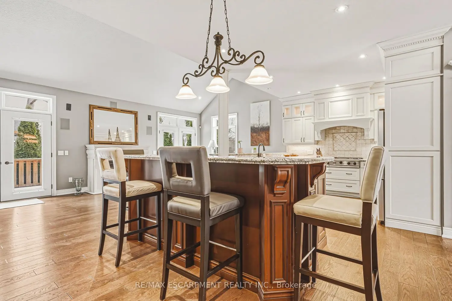 976 Shadeland Avenue 3 photo 5