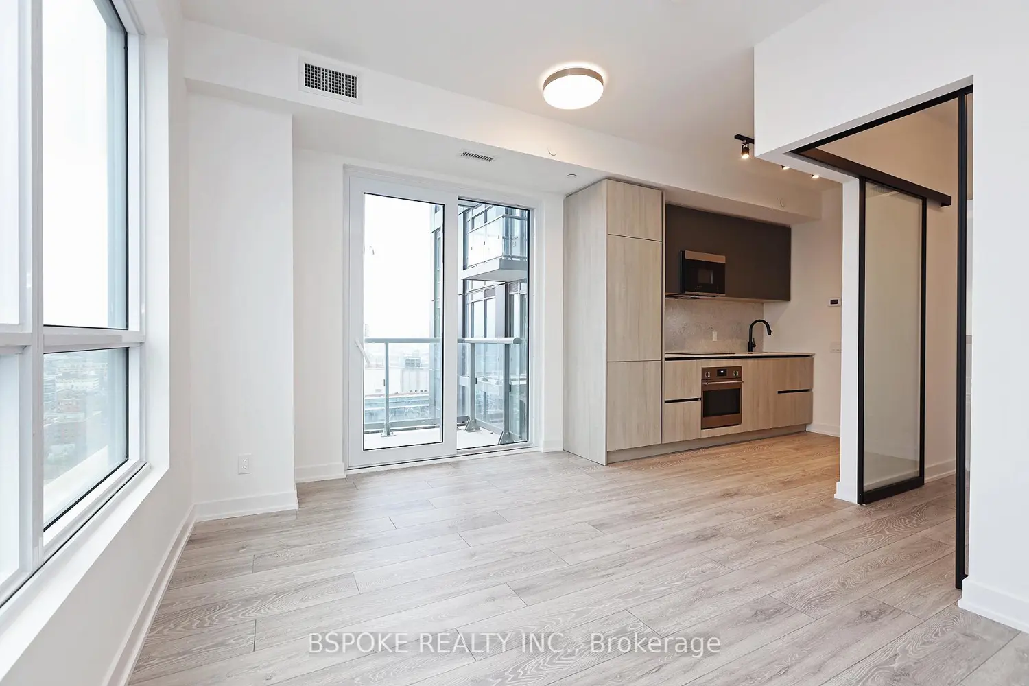 Additional image 19 of 108 Peter Street 2811