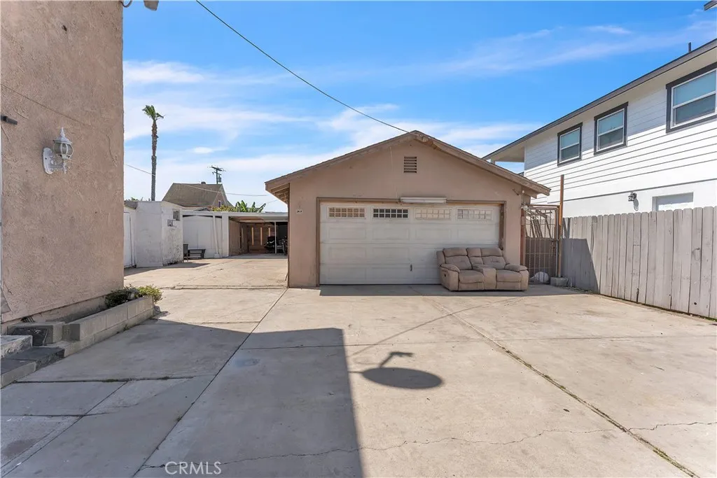 1208 E 3rd St, Santa Ana, CA 92701 photo 3