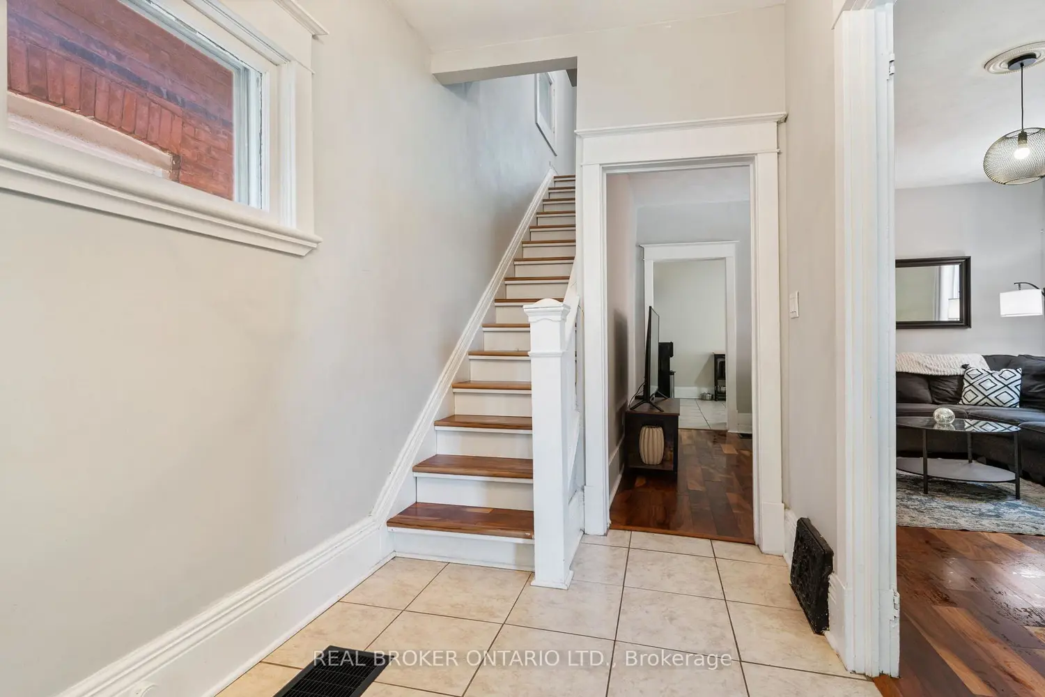 30 Dundas Street photo 4