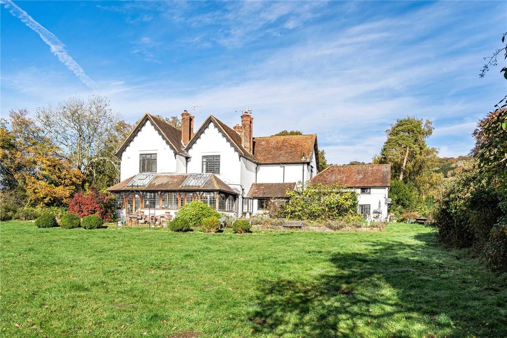 Additional image 14 of 8 bed detached house for saleOld Reigate Road, Betchworth, Surrey RH4