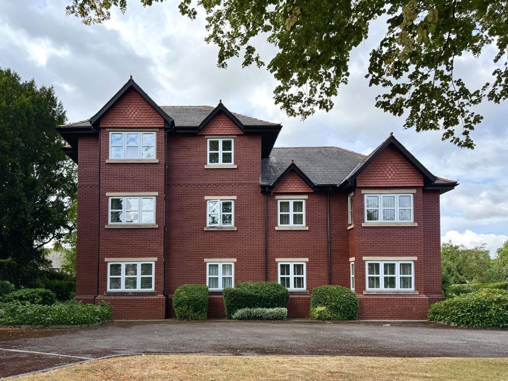 2 bed flat for saleBrooklands, Millbrook Road, Dinas Powys CF64
