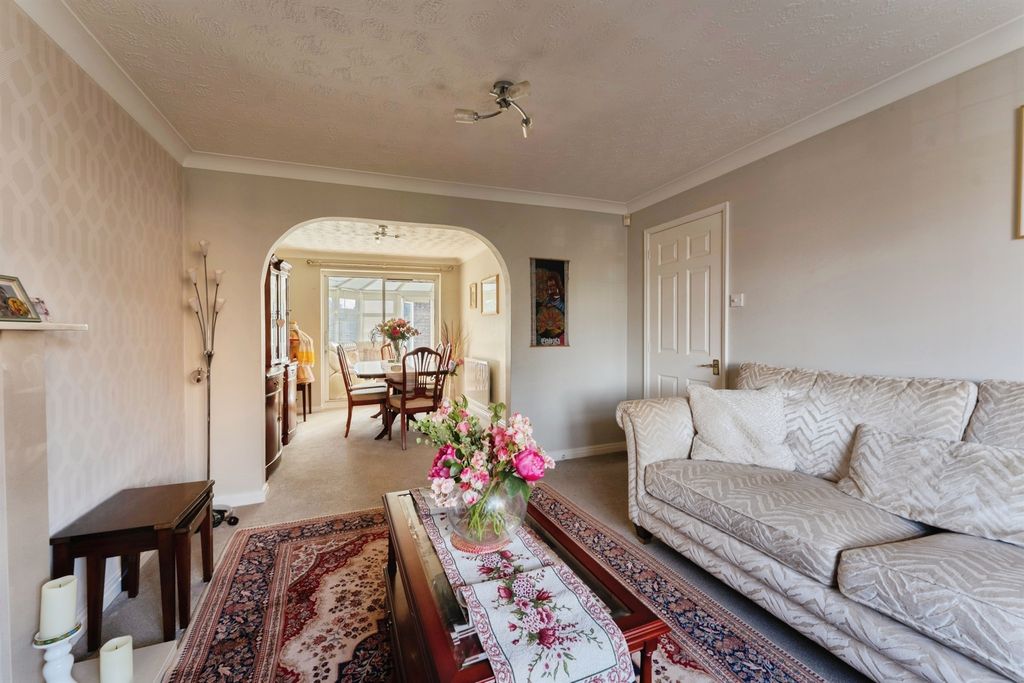 Additional image 4 of 4 bed detached house for saleBeechwood Drive, Great Sutton, Ellesmere Port CH66