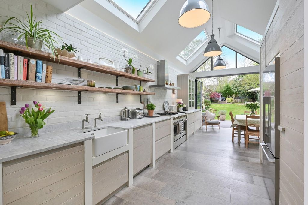 Additional image 3 of 6 bed semi-detached house for saleWorple Road, Epsom KT18