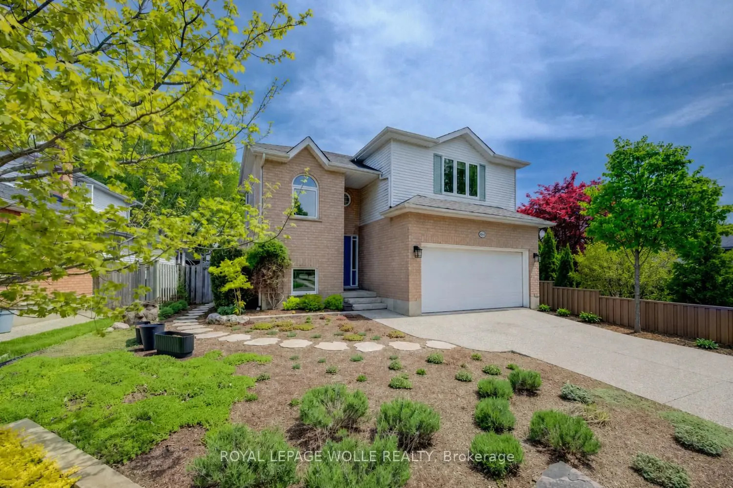 464 Northlake Drive