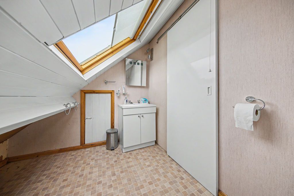 Additional image 20 of 4 bed detached bungalow for saleLea Road, Dronfield S18
