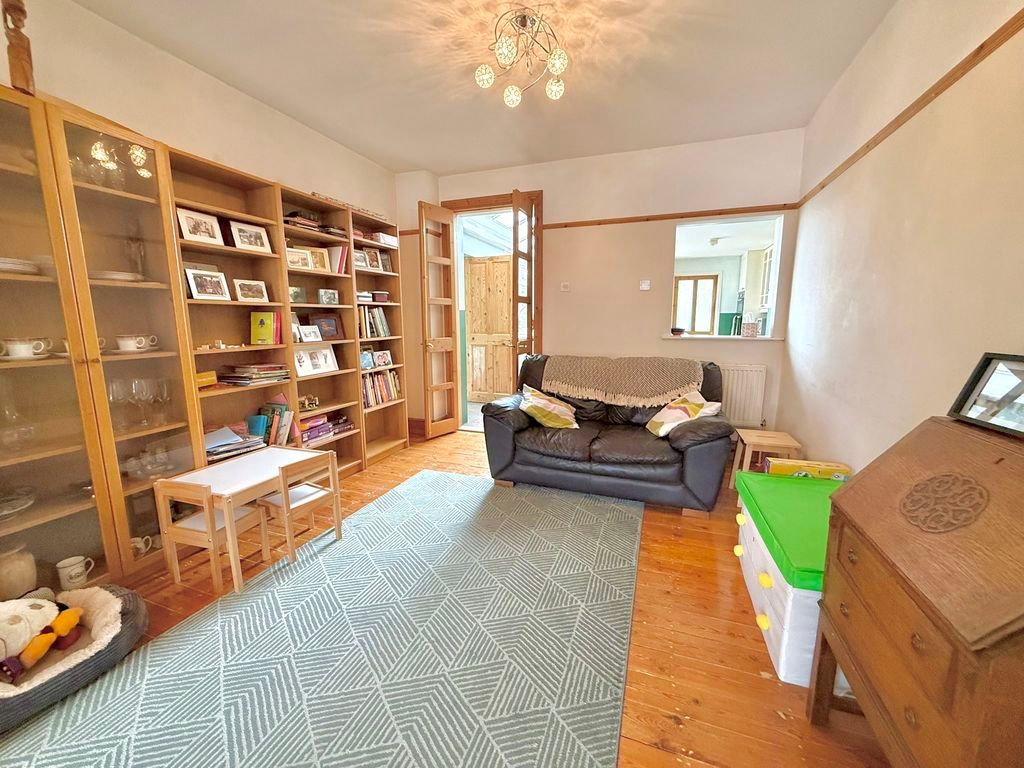 Additional image 4 of 4 bed semi-detached house for saleKirby Road, Dunstable LU6