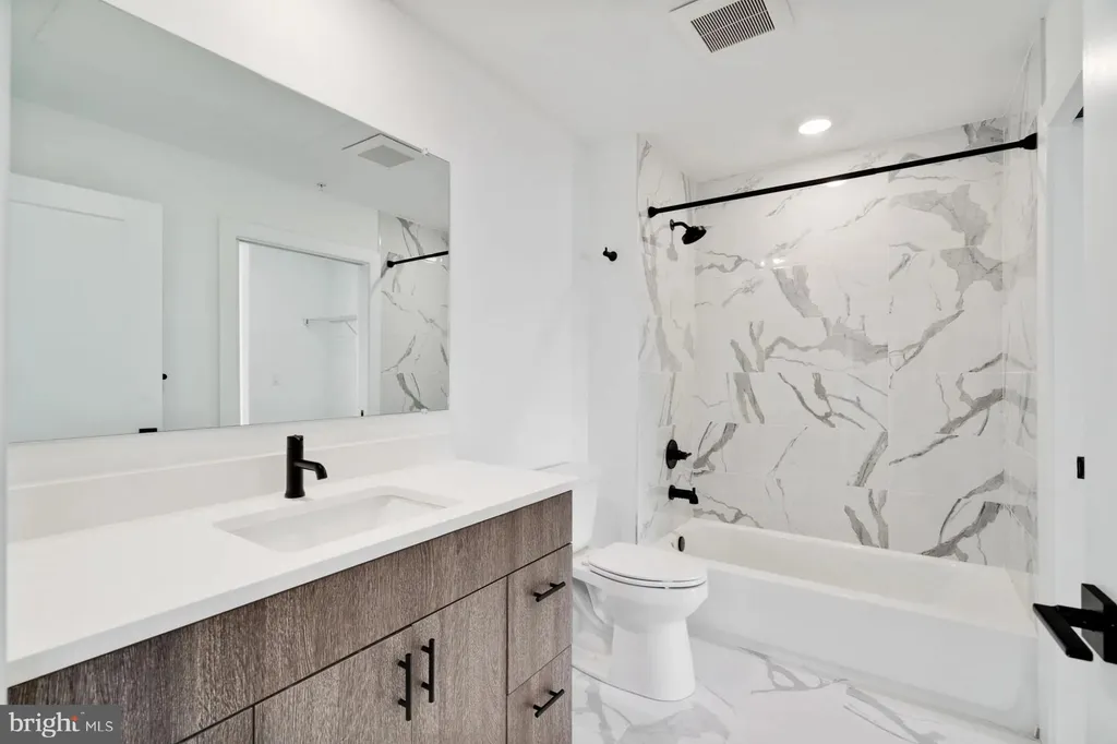 Additional image 20 of 901 Leland St Unit 2B-605, Philadelphia, PA 19130
