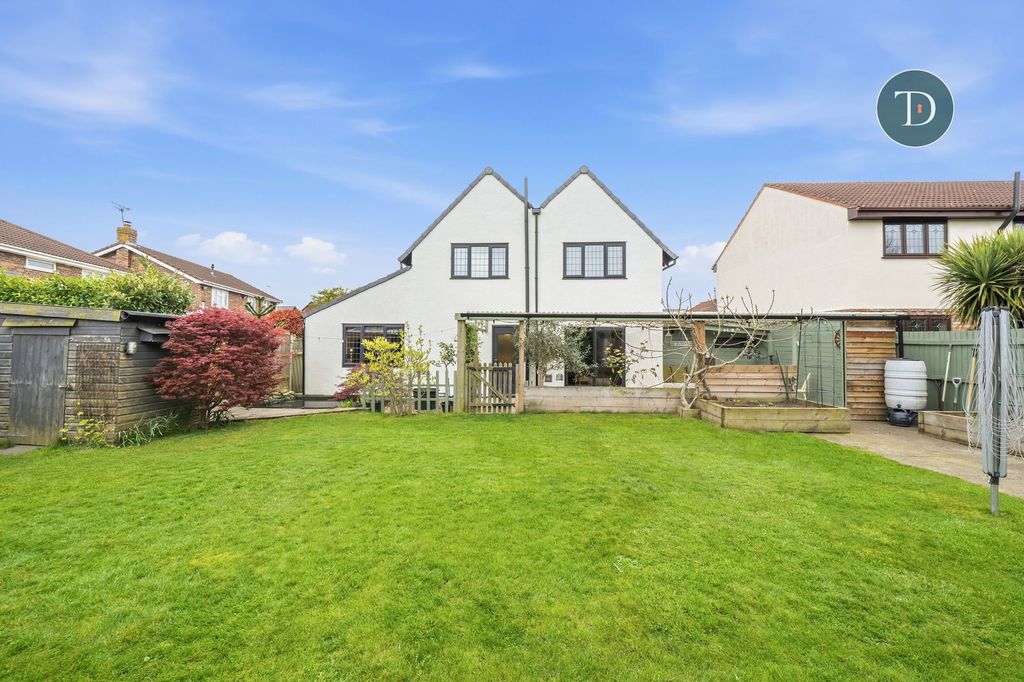 Additional image 3 of 5 bed detached house for saleChester Road, Great Sutton, Ellesmere Port CH66