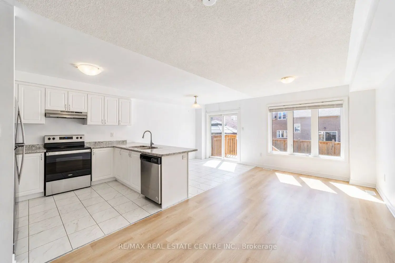 Additional image 4 of 341 Stewart Street