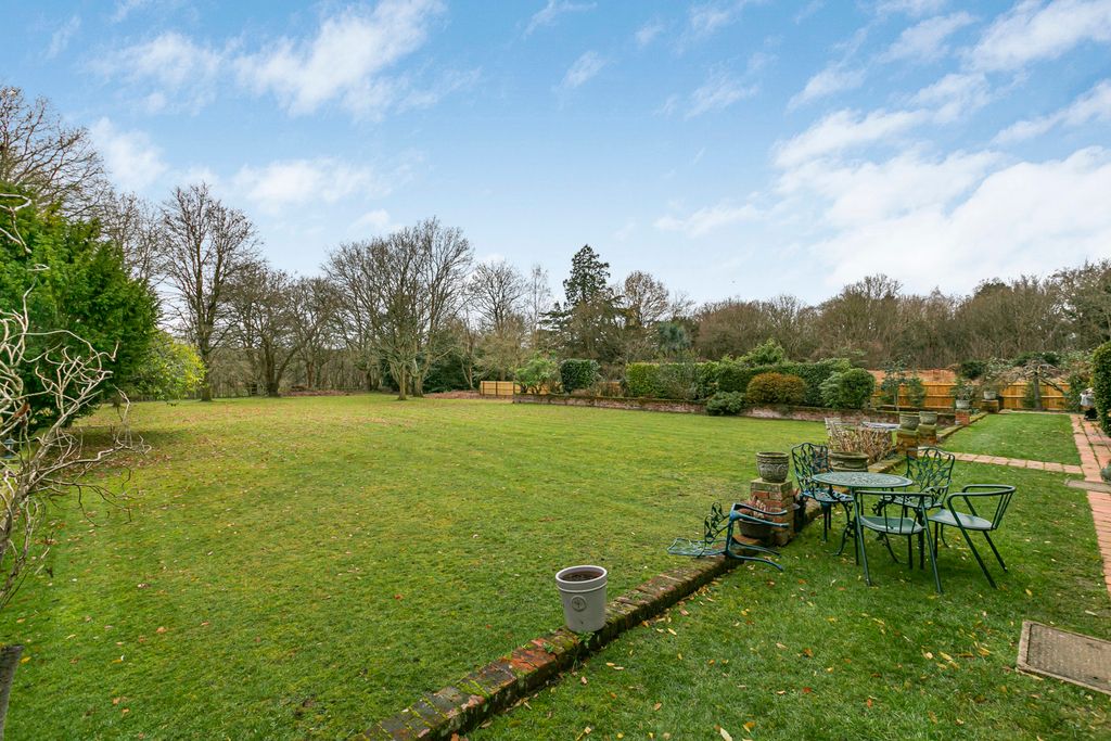 Additional image 6 of 3 bed flat for saleRoberts Way, Englefield Green, Egham, Surrey TW20