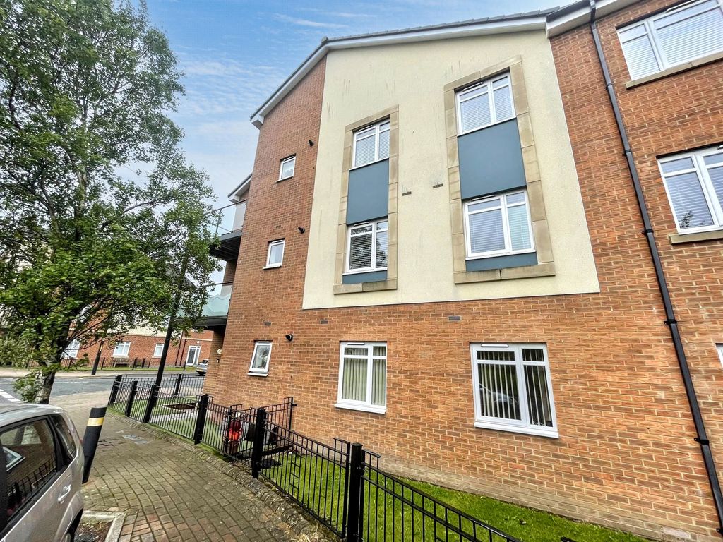 2 bed flat for saleRedwood Avenue, South Shields NE34