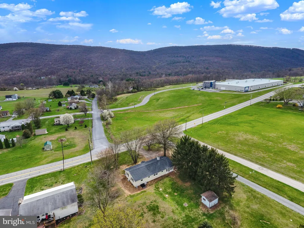 1785 Route 209, Millersburg, PA 17061