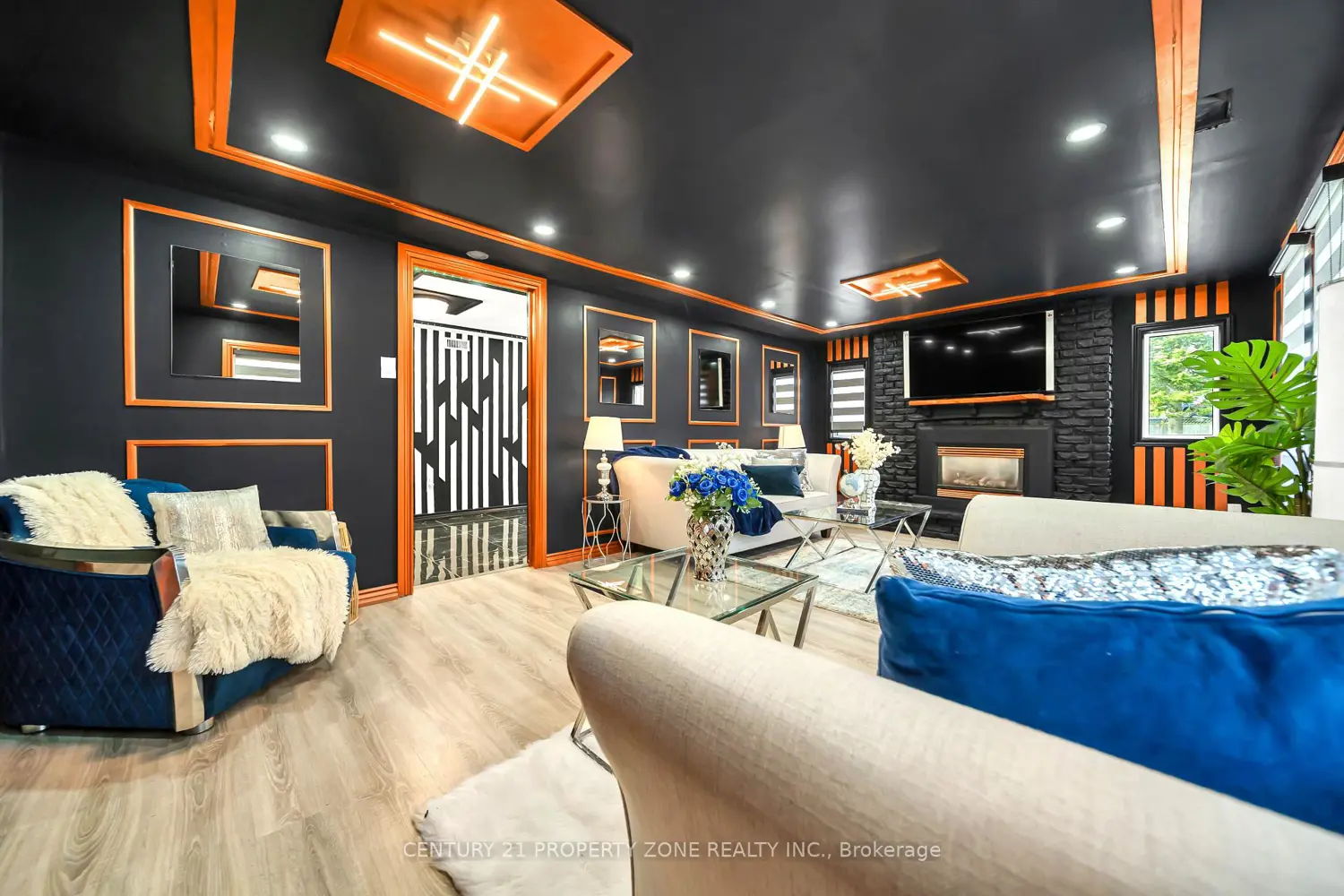5172 Trafalgar Road photo 3