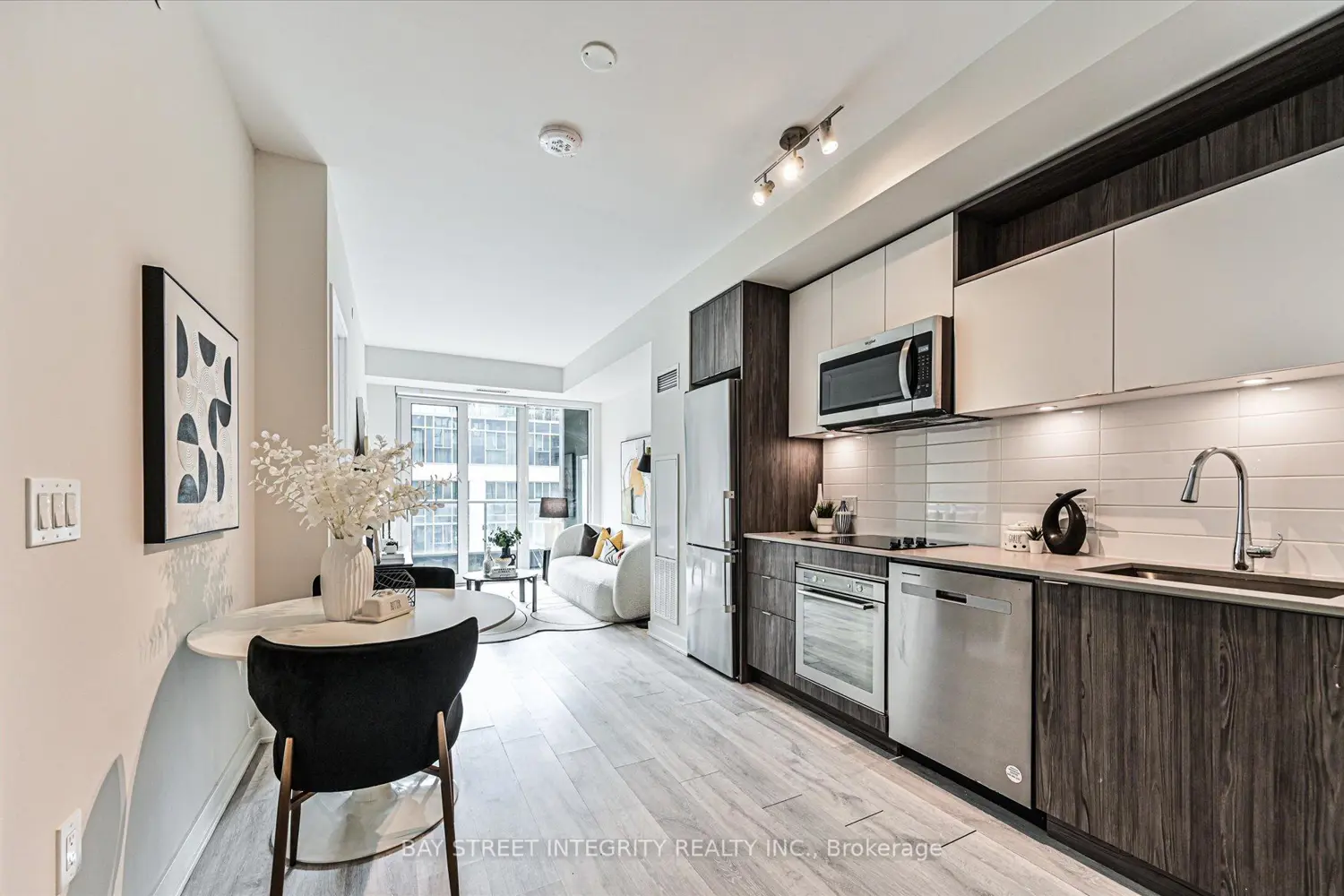Additional image 9 of 60 Princess Street 516