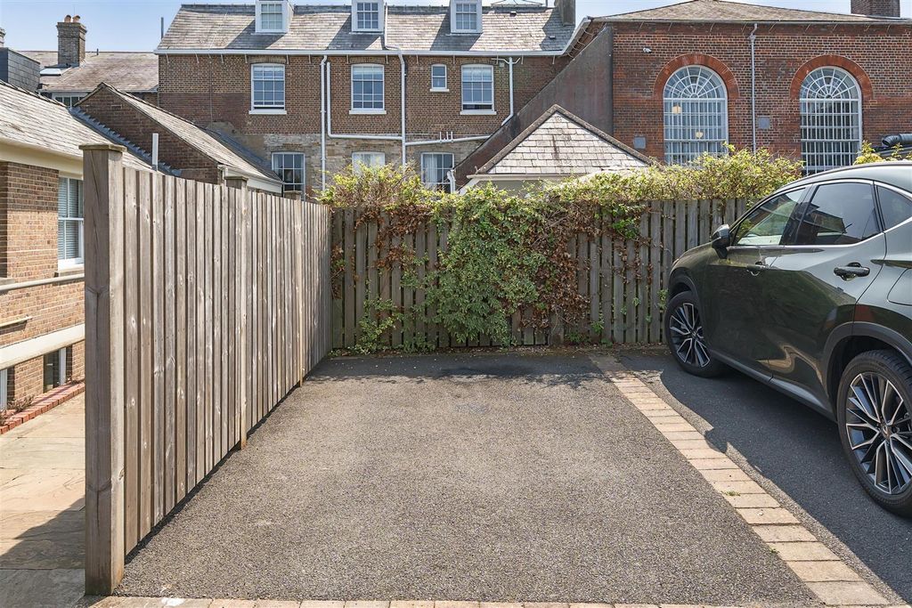 Additional image 21 of 2 bed flat for saleHigh West Street, Dorchester DT1