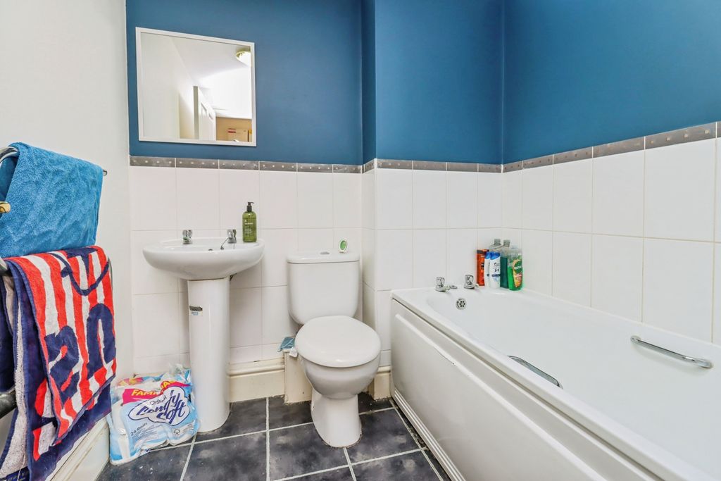 Additional image 14 of 2 bed flat for saleNewtown Road, Whitchurch SY13