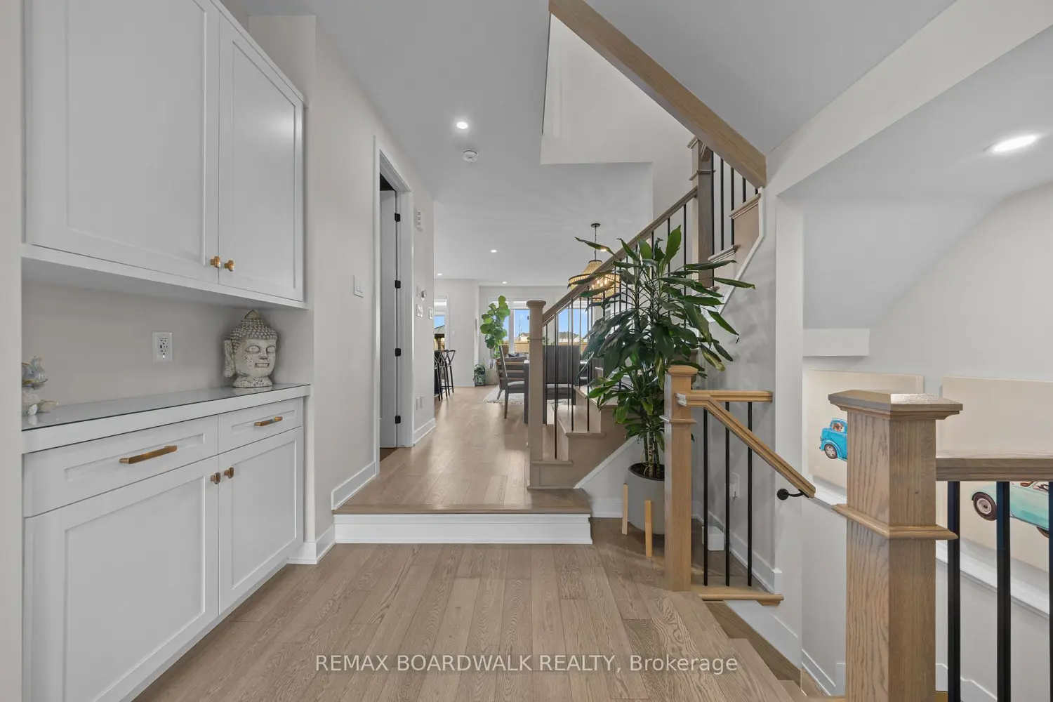 Additional image 3 of 332 Finial Way