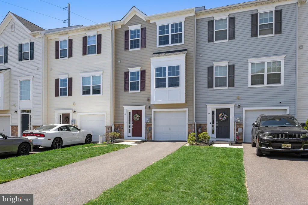 8 Iron Gate Road, Sicklerville, NJ 08081 photo 2
