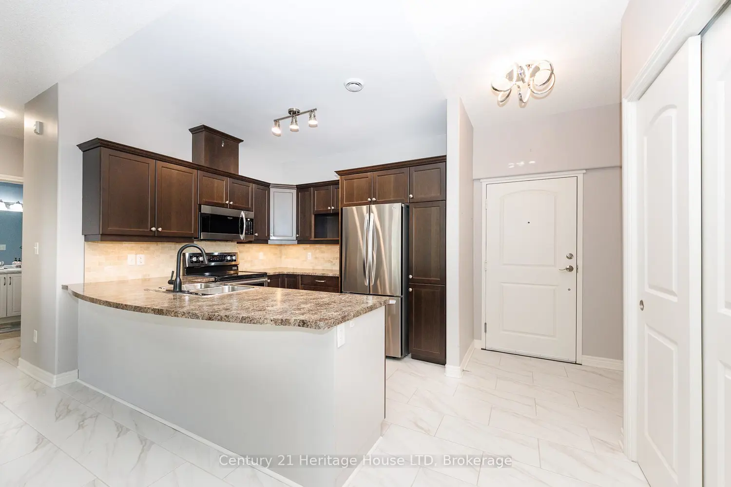 Additional image 4 of 2799 St. Paul Avenue 311