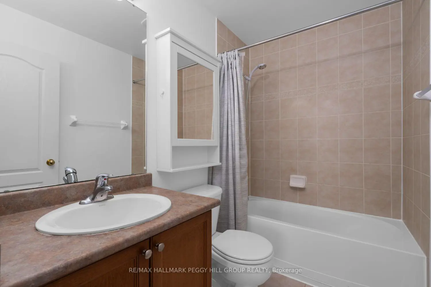 Additional image 8 of 800 West Ridge Boulevard 11