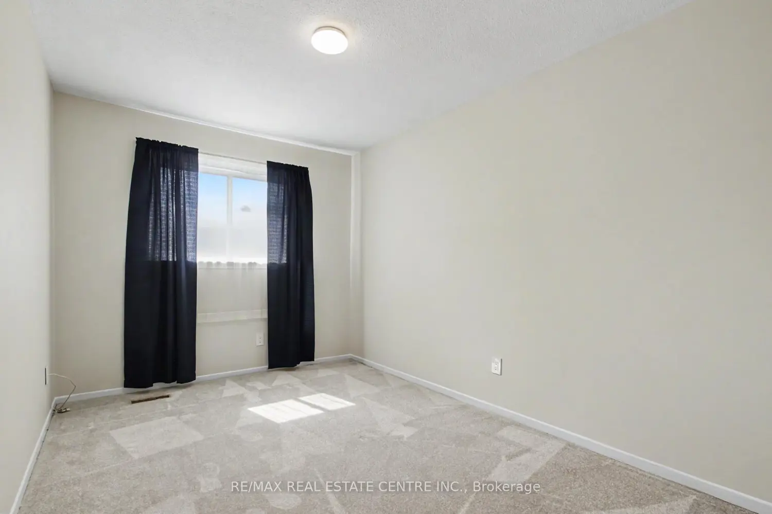 Additional image 14 of 53 Mcmullen Crescent 53