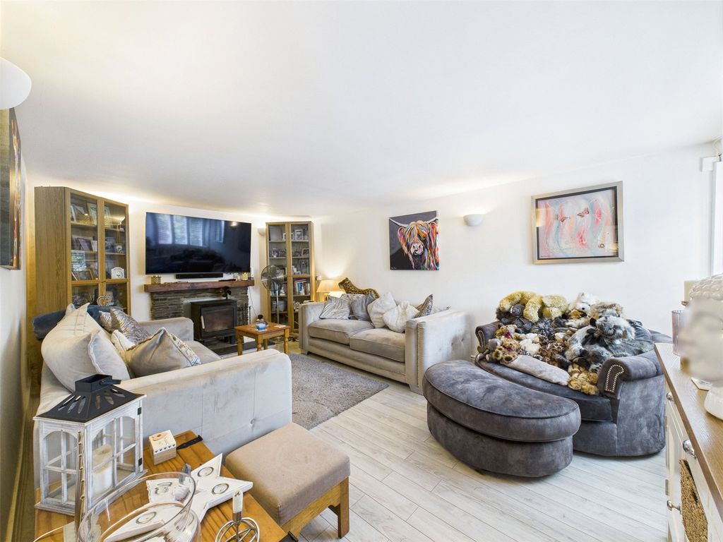 4 bed barn conversion for saleDelabole, Cornwall PL33 photo 3