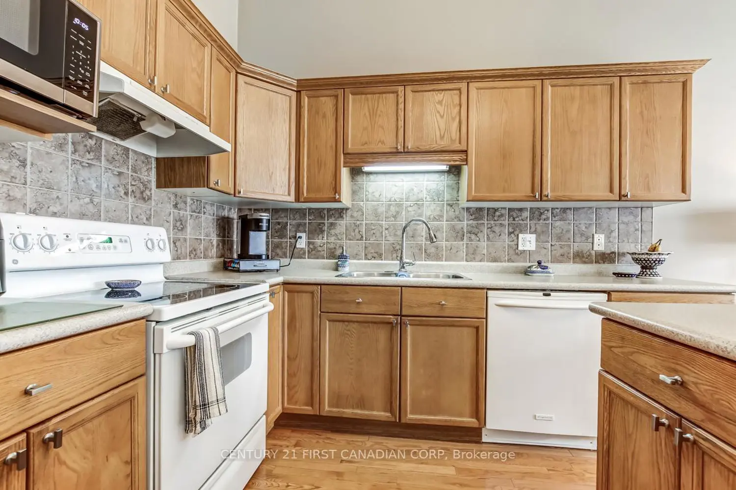 Additional image 6 of 1077 Hamilton Road 47