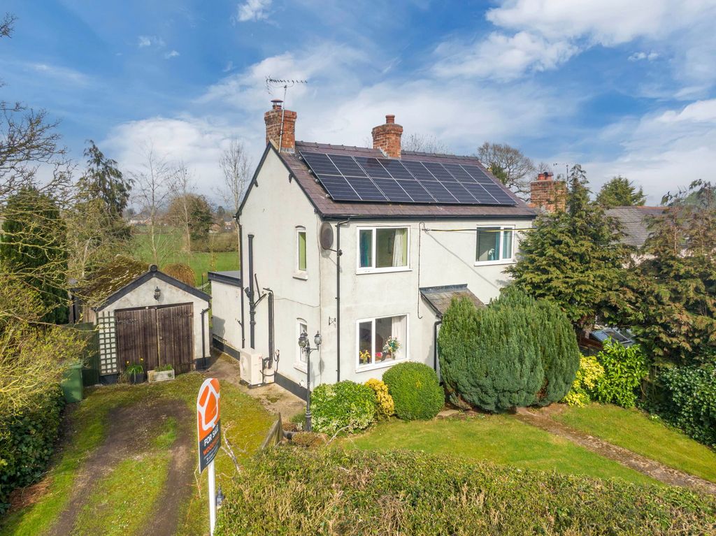 3 bed semi-detached house for saleGreenhill Bank, Criftins, Ellesmere SY12