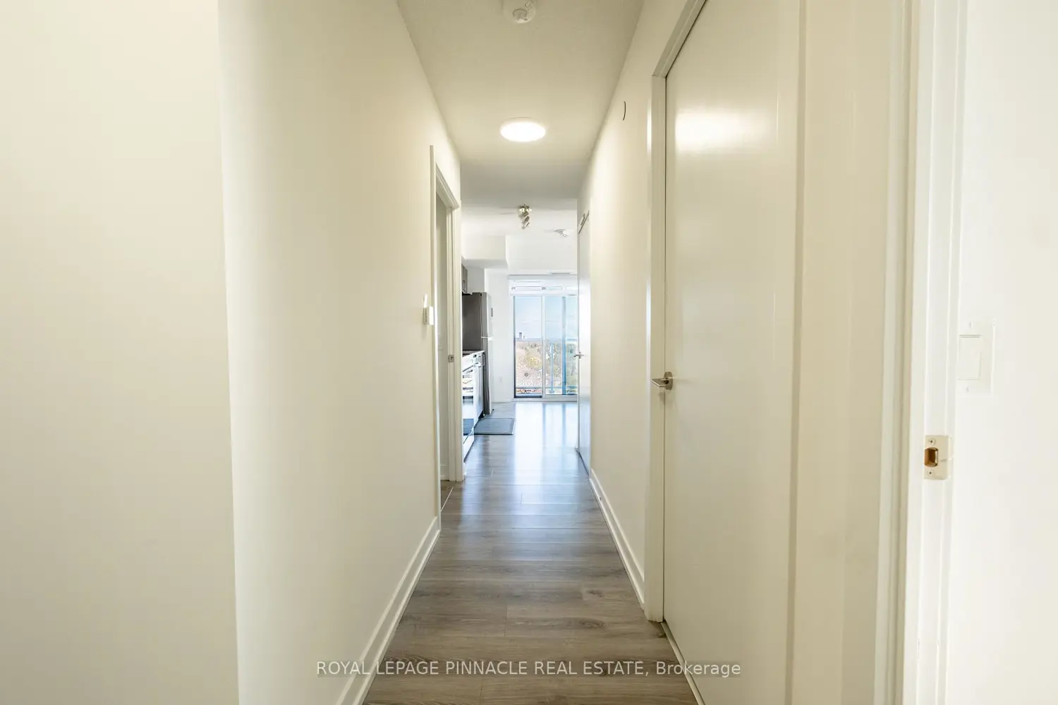 Additional image 4 of 1480 Bayly Street 1014