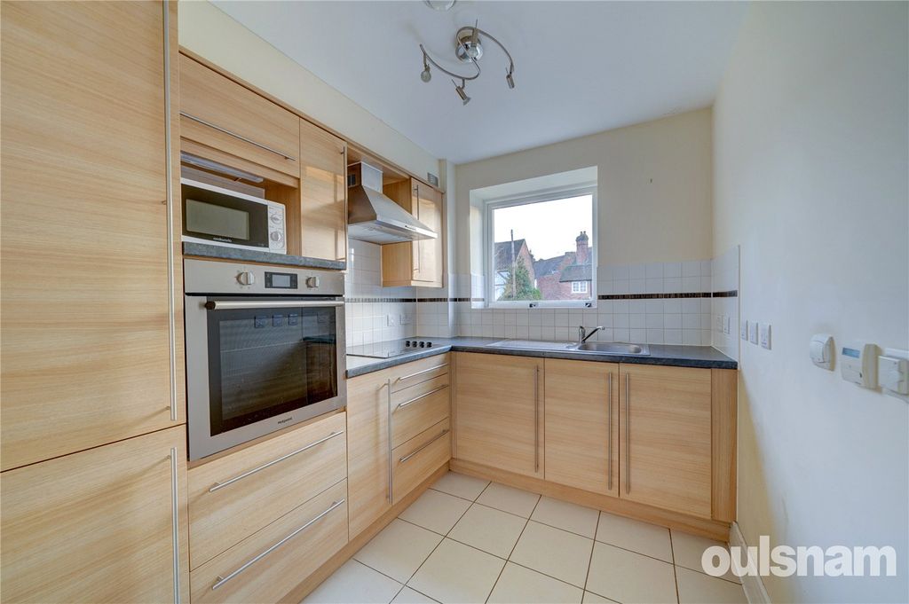 Additional image 6 of 2 bed flat for saleHanbury Road, Droitwich, Worcestershire WR9
