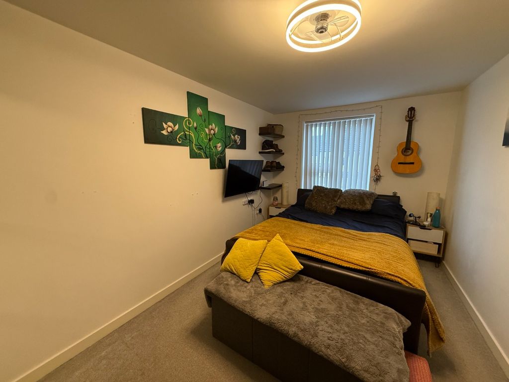 Additional image 6 of 2 bed flat for saleTilling Green, Dunstable LU5
