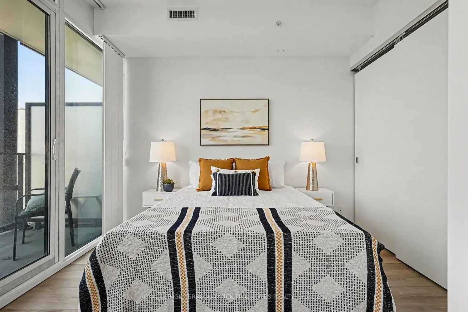 Additional image 8 of 125 Peter Street 2703